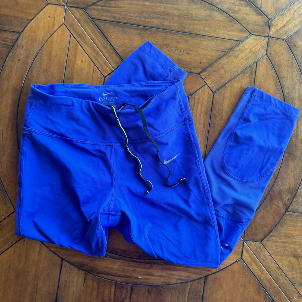 Nike Purple Cropped Leggings